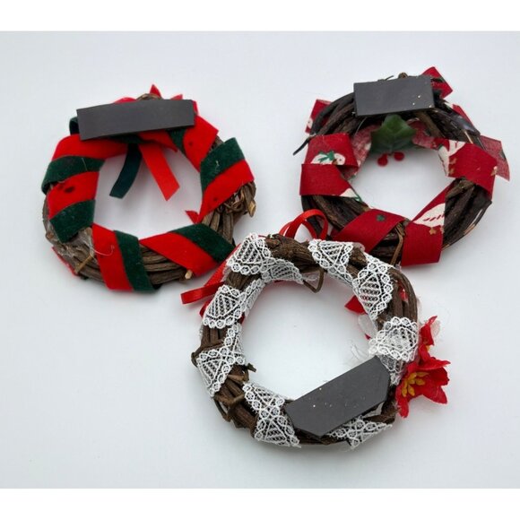 Christmas Wreath Magnets with Decorative Ribbons Lace & Florals Set of 3 - Picture 2 of 8